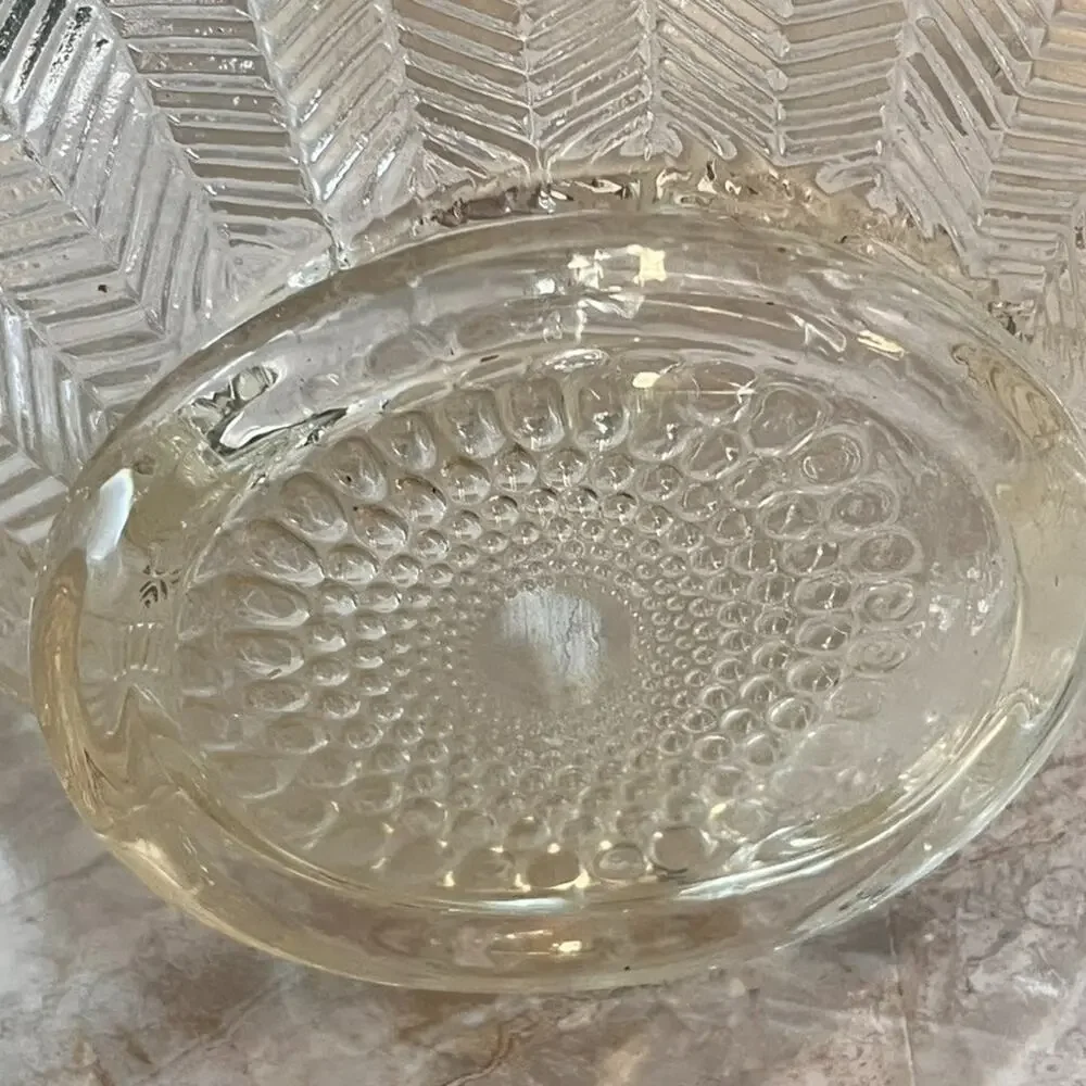 Clear Glass Fern Feather Ribbed Basket 14